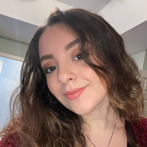 Meet your Posher, Taylor - Picture 1 of 1